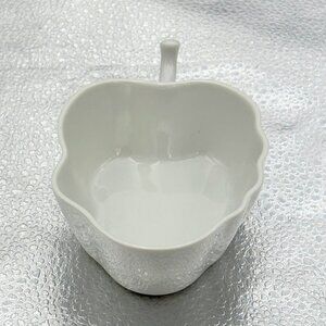 VTG White Ceramic Apple-Shaped Serving Dish Bowl Made In Japan Trinket Candy‎